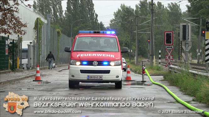 20210922 Weitere Nachlscharbeiten beim Grobrand im Gewerbepark Traiskirchen