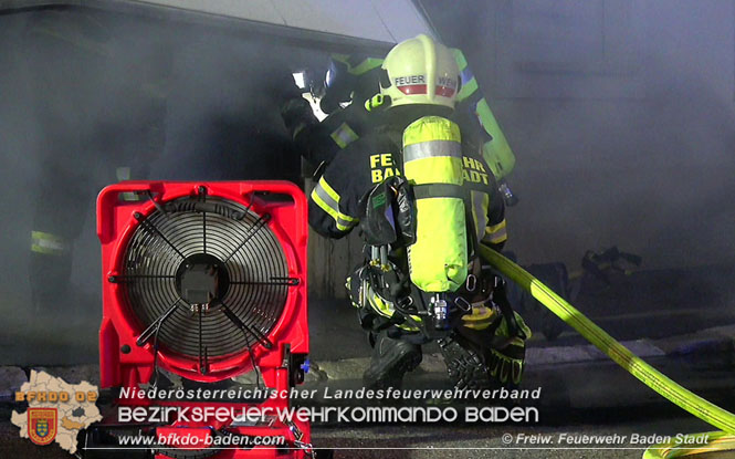 20211010 Nchtlicher Garagenbrand in Badener Innenstadt  Foto:  Freiwillige Feuerwehr Baden-Stadt