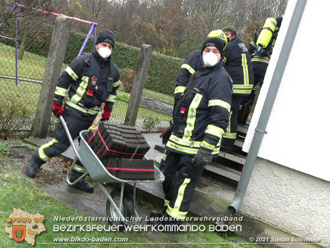 20211126 Braunkohle Briketts lösen CO Alarm in Baden aus   Foto: © Stefan Schneider BFKDO BADEN