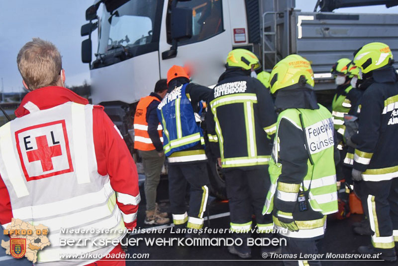 20211201 Menschenrettung nach Verkehrsunfall auf der B17   Foto:  Thomas Lenger Monatsrevue.at