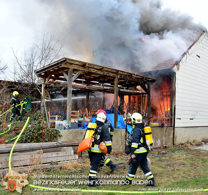 20211227 Wohnhausbrand in Traiskirchen Ortsteil Möllersdorf  Foto: Anton Judt FF Traiskirchen-Stadt