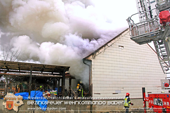 20211227 Wohnhausbrand in Traiskirchen Ortsteil Möllersdorf  Foto: Hans Dietl FF Möllersdorf