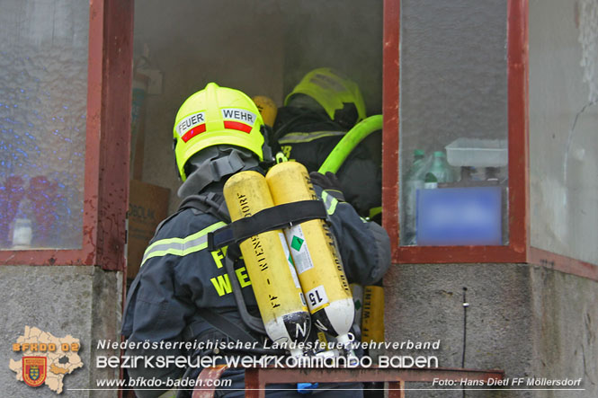 20211227 Wohnhausbrand in Traiskirchen Ortsteil Möllersdorf  Foto: Hans Dietl FF Möllersdorf