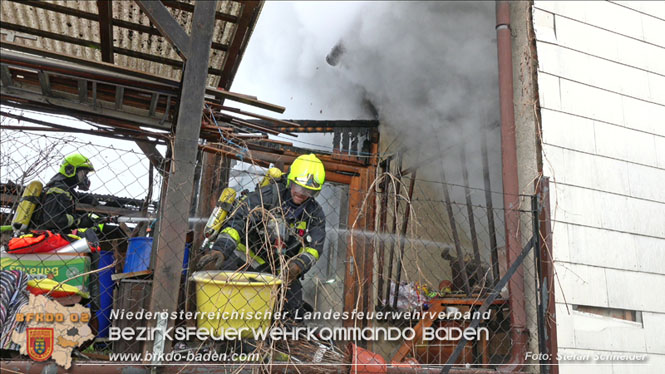 20211227 Wohnhausbrand in Traiskirchen Ortsteil Möllersdorf  Foto: Stefan Schneider BFKDO Baden