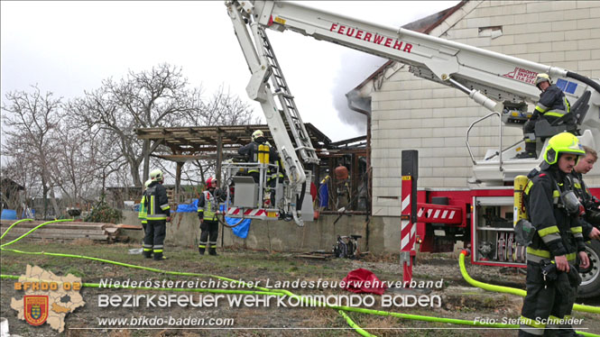 20211227 Wohnhausbrand in Traiskirchen Ortsteil Möllersdorf Foto: Stefan Schneider BFKDO Baden