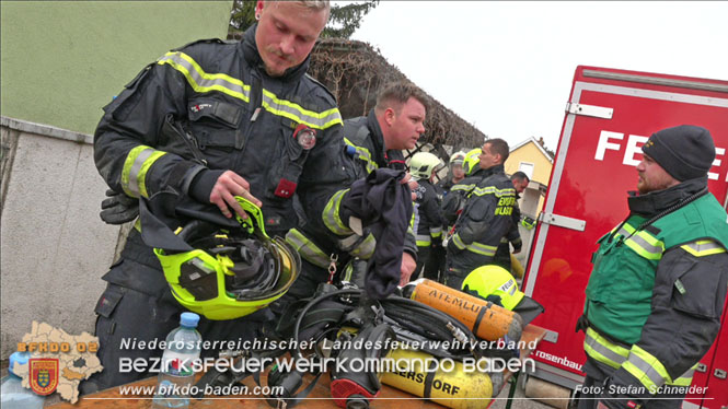 20211227 Wohnhausbrand in Traiskirchen Ortsteil Möllersdorf Foto: Stefan Schneider BFKDO Baden