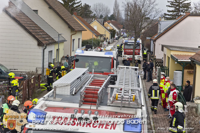 20211227 Wohnhausbrand in Traiskirchen Ortsteil Möllersdorf Foto: Stefan Schneider BFKDO Baden