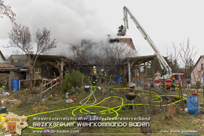 20211227 Wohnhausbrand in Traiskirchen Ortsteil Möllersdorf Foto: Stefan Schneider BFKDO Baden