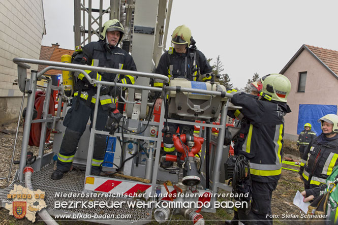 20211227 Wohnhausbrand in Traiskirchen Ortsteil Möllersdorf Foto: Stefan Schneider BFKDO Baden