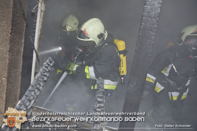 20211227 Wohnhausbrand in Traiskirchen Ortsteil Möllersdorf Foto: Stefan Schneider BFKDO Baden