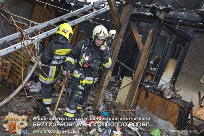 20211227 Wohnhausbrand in Traiskirchen Ortsteil Möllersdorf  Foto: Stefan Schneider BFKDO Baden