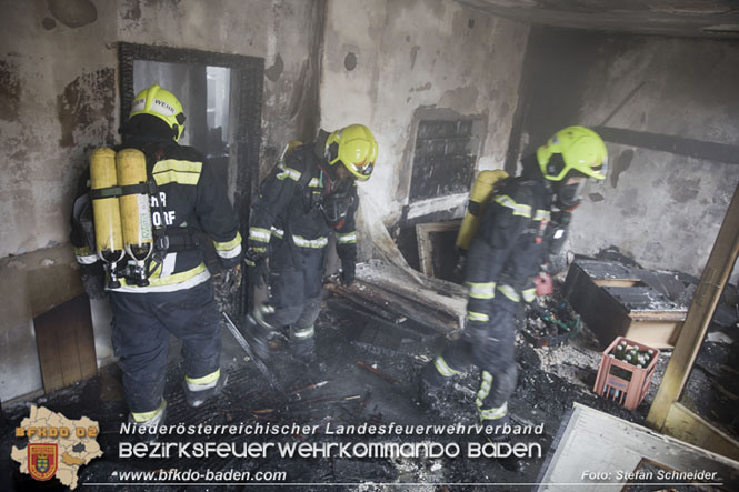 20211227 Wohnhausbrand in Traiskirchen Ortsteil Möllersdorf  Foto: Stefan Schneider BFKDO Baden