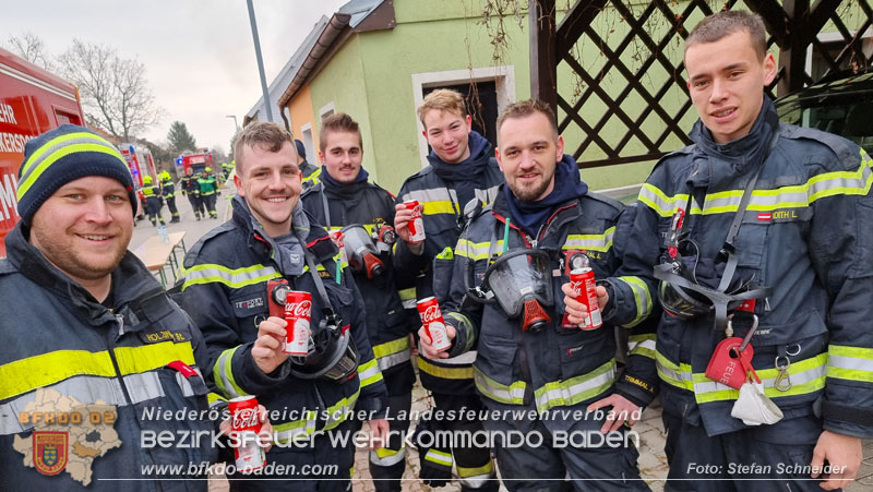 20211227 Wohnhausbrand in Traiskirchen Ortsteil Möllersdorf  Foto: Stefan Schneider BFKDO Baden