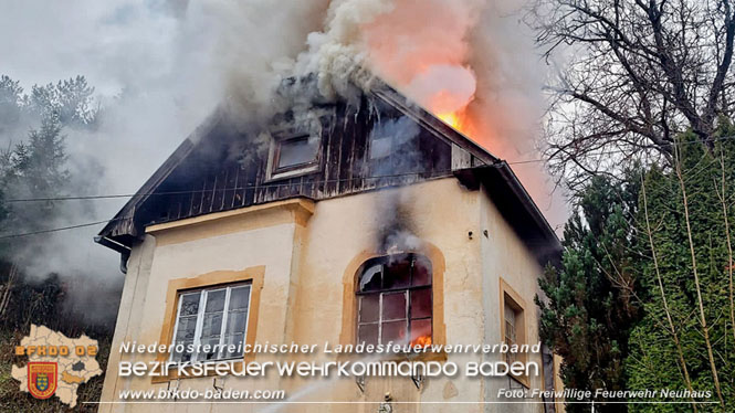 20220110 Wohnhausbrand in Neuhaus  Foto: Freiwillige Feuerwehr Neuhaus