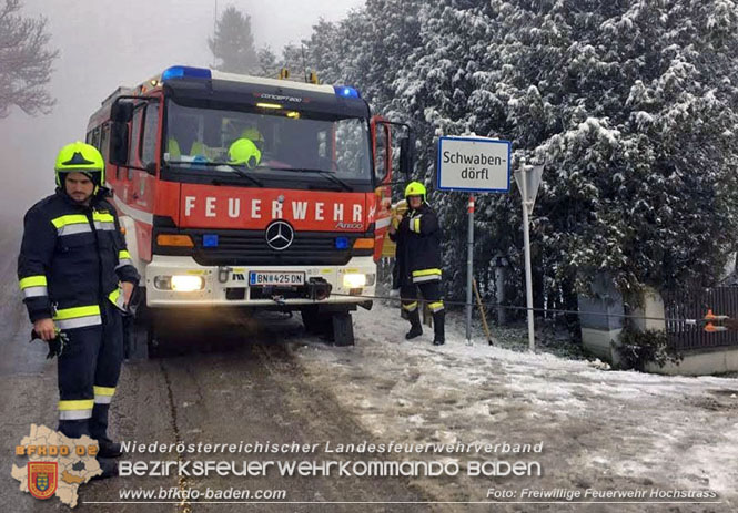 20220110 Heizöltankfahrzeug in Schieflage Hochstrass Schwabendörfl  Foto: Freiwillige Feuerwehr Hochstrass