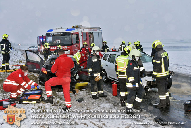 20220124 Verkehrsunfall mit Menschenrettung auf der L161 zwischen Reisenberg und Gramatneusiedl   Foto: Thomas Lenger Monatsrevue.at