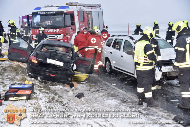 20220124 Verkehrsunfall mit Menschenrettung auf der L161 zwischen Reisenberg und Gramatneusiedl   Foto: Thomas Lenger Monatsrevue.at