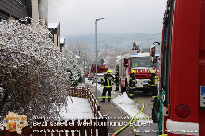 20220124 Wohnhausbrand in Berndorf - 3 Feuerwehren standen im Lscheinsatz   Foto: ASB Markus Hackl FF Pottenstein