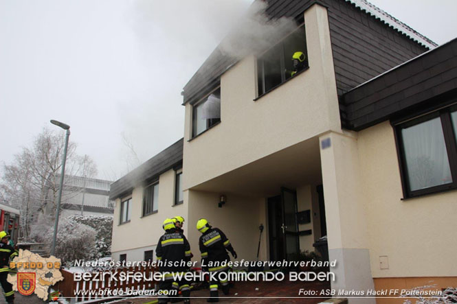 20220124 Wohnhausbrand in Berndorf - 3 Feuerwehren standen im Lscheinsatz   Foto: ASB Markus Hackl FF Pottenstein