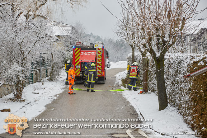 20220124 Wohnhausbrand in Berndorf - 3 Feuerwehren standen im Lscheinsatz   Foto:  Bernd Taxberger BFK Baden