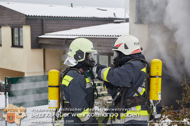20220124 Wohnhausbrand in Berndorf - 3 Feuerwehren standen im Lscheinsatz   Foto:  Bernd Taxberger BFK Baden