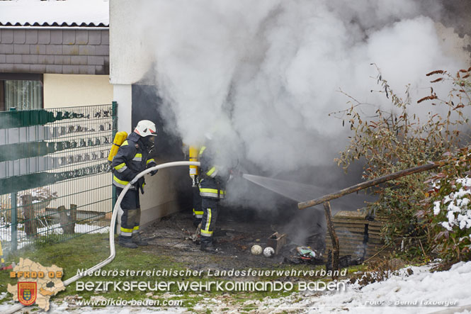 20220124 Wohnhausbrand in Berndorf - 3 Feuerwehren standen im Lscheinsatz   Foto:  Bernd Taxberger BFK Baden