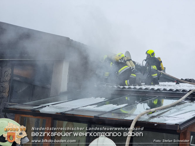 20220124 Wohnhausbrand in Berndorf - 3 Feuerwehren standen im Lscheinsatz   Foto: Stefan Schneider BFK Baden
