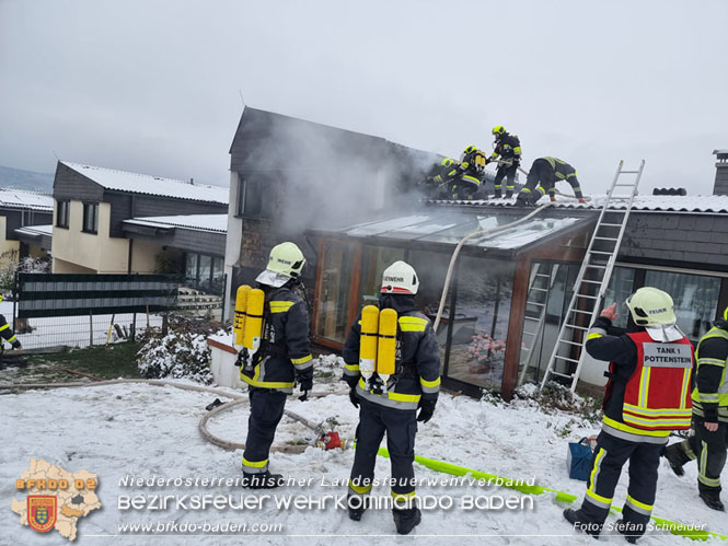20220124 Wohnhausbrand in Berndorf - 3 Feuerwehren standen im Lscheinsatz   Foto: Stefan Schneider BFK Baden