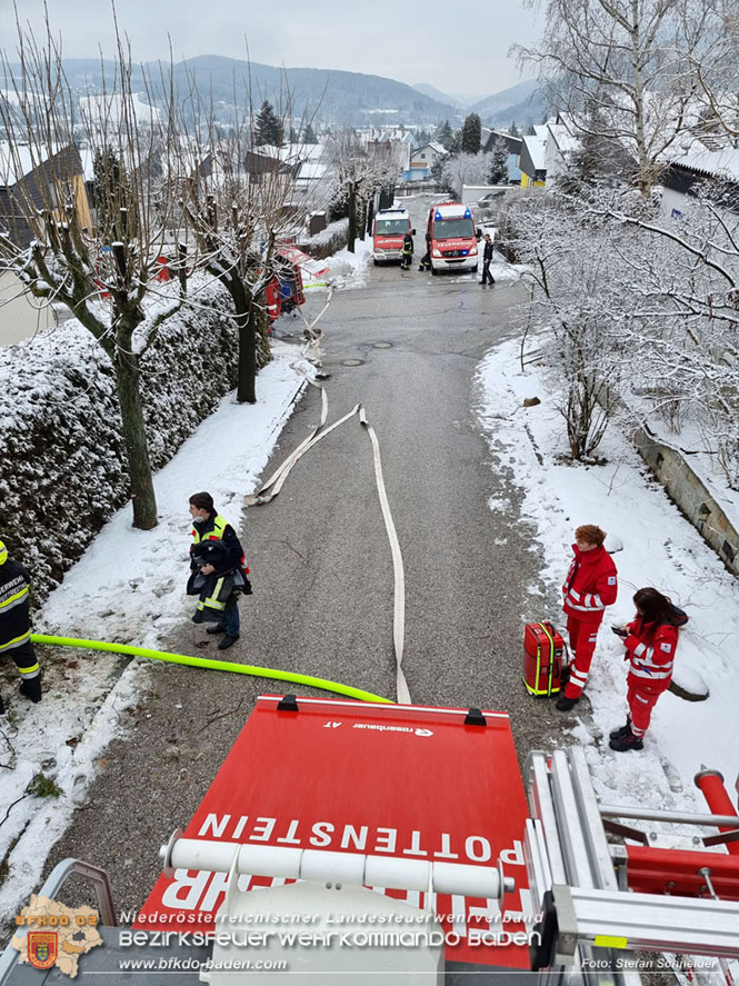 20220124 Wohnhausbrand in Berndorf - 3 Feuerwehren standen im Lscheinsatz   Foto: Stefan Schneider BFK Baden