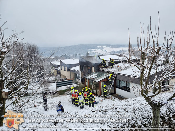 20220124 Wohnhausbrand in Berndorf - 3 Feuerwehren standen im Lscheinsatz   Foto: Stefan Schneider BFK Baden