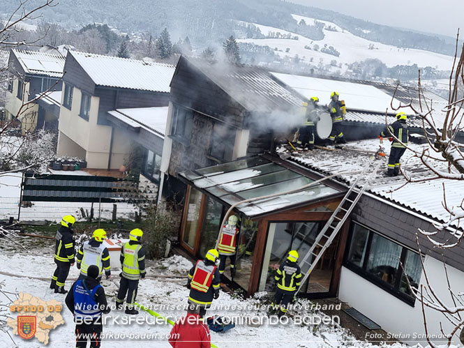 20220124 Wohnhausbrand in Berndorf - 3 Feuerwehren standen im Lscheinsatz   Foto: Stefan Schneider BFK Baden