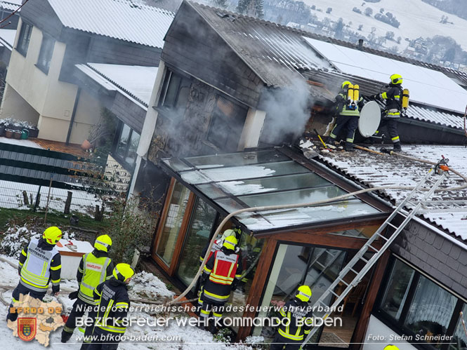 20220124 Wohnhausbrand in Berndorf - 3 Feuerwehren standen im Lscheinsatz   Foto: Stefan Schneider BFK Baden
