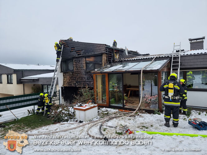 20220124 Wohnhausbrand in Berndorf - 3 Feuerwehren standen im Lscheinsatz   Foto: Stefan Schneider BFK Baden