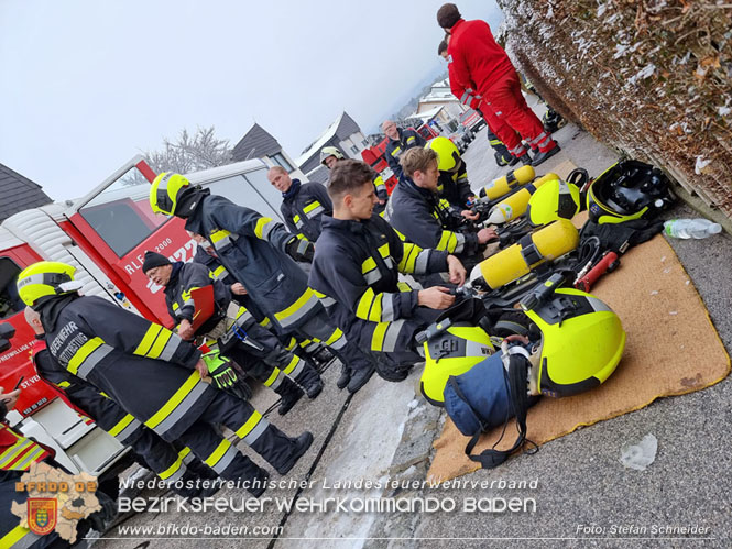 20220124 Wohnhausbrand in Berndorf - 3 Feuerwehren standen im Lscheinsatz   Foto: Stefan Schneider BFK Baden