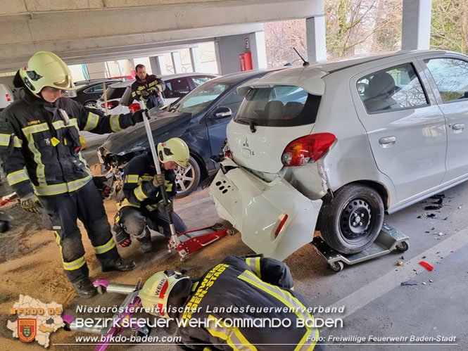 20220317 Auto Billard im Parkdeck R&ouml;mertherme Baden  Foto: Freiwillige Feuerwehr Baden-Stadt
