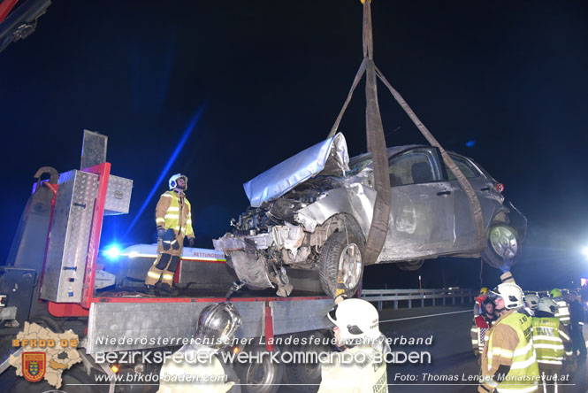 Verkehrsunfall auf der A3 - Lenker verschwunden! Verkehrsunfall auf der A3 - Lenker verschwunden!