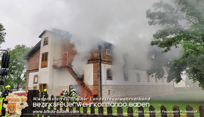 20220607 Brand in einem landwirtschaftlichen Gebude in Landegg/Pottendorf