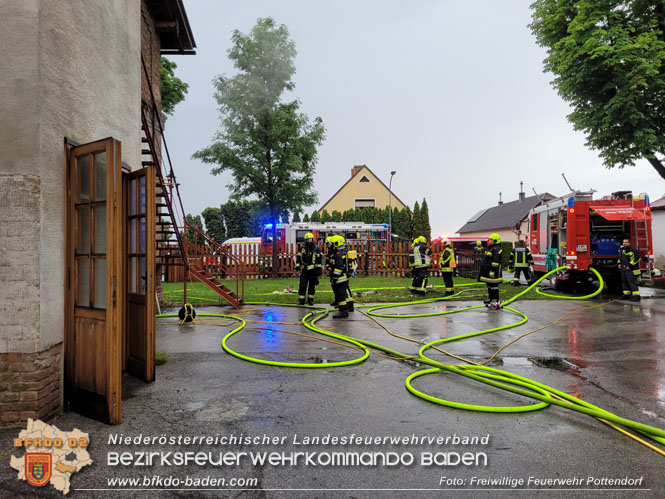 20220607 Brand in einem landwirtschaftlichen Gebude in Landegg/Pottendorf