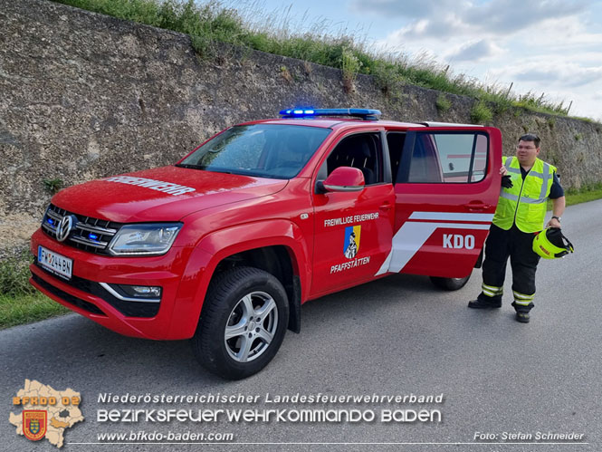 20220617 Bergung Kleintransporter aus Wasserleitungs-Unterführung Pfaffstätten-Einöde Foto: Stefan Schneider 20220617 Bergung Kleintransporter aus Wasserleitungs-Unterführung Pfaffstätten-Einöde Foto: Stefan Schneider