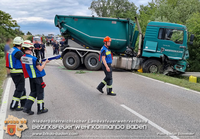 20220712 Folgenschwerer Verkehrsunfall auf der L157 Umfahrung Oeynhausen  Foto: Stefan Schneider