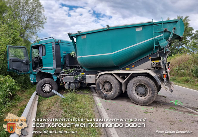 20220712 Folgenschwerer Verkehrsunfall auf der L157 Umfahrung Oeynhausen  Foto: Stefan Schneider