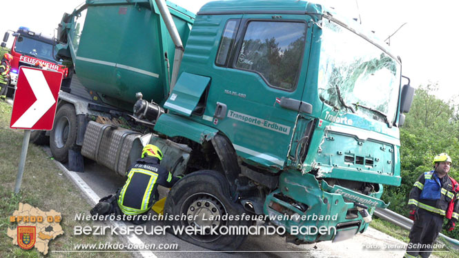 20220712 Folgenschwerer Verkehrsunfall auf der L157 Umfahrung Oeynhausen Foto: Stefan Schneider 20220712 Folgenschwerer Verkehrsunfall auf der L157 Umfahrung Oeynhausen Foto: Stefan Schneider