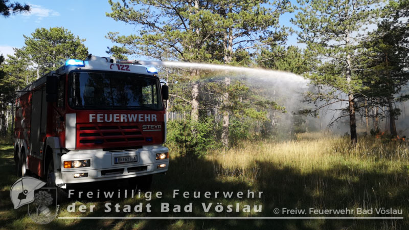 20220713 Großbrand auf Militärgelände in Großmittel  Foto: Freiwillige Feuerwehr Stadt Bad Vöslau