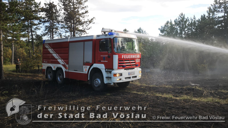 20220713 Großbrand auf Militärgelände in Großmittel  Foto: Freiwillige Feuerwehr Stadt Bad Vöslau