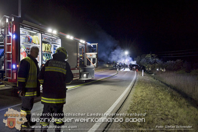 20220723 Fahrzeug fing bei Abschleppversuch Feuer  Foto: Stefan Schneider BFKDO Baden