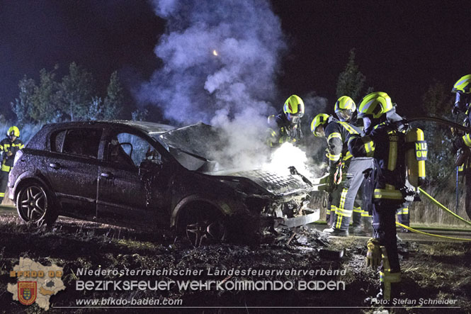 20220723 Fahrzeug fing bei Abschleppversuch Feuer  Foto: Stefan Schneider BFKDO Baden