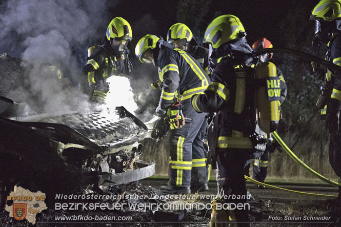 20220723 Fahrzeug fing bei Abschleppversuch Feuer  Foto: Stefan Schneider BFKDO Baden