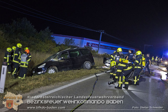 20220723 Fahrzeug fing bei Abschleppversuch Feuer  Foto: Stefan Schneider BFKDO Baden