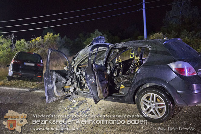 20220723 Fahrzeug fing bei Abschleppversuch Feuer  Foto: Stefan Schneider BFKDO Baden