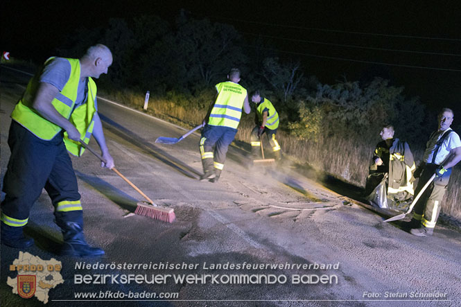 20220723 Fahrzeug fing bei Abschleppversuch Feuer  Foto: Stefan Schneider BFKDO Baden